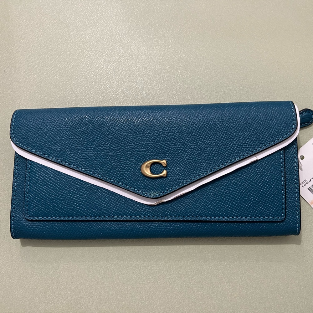COACH wyn wallet in teal New w/tag